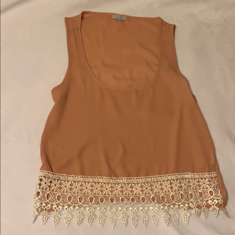 Peach crop top with lace
